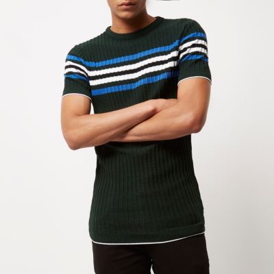 Green chest stripe t-shirt